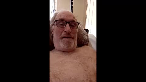 pandaman421787009 online show from 04/18/26, 04:00