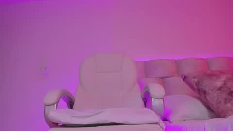 pandora online show from 03/01/26, 01:29