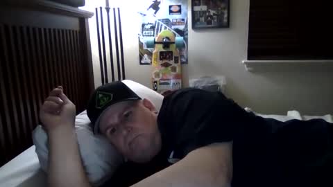 panos online show from 03/10/25, 02:28