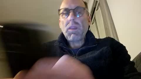pansak1973 online show from 02/18/25, 08:14