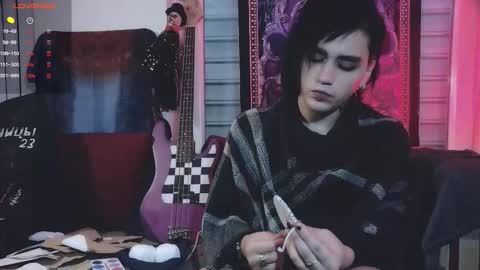 In bio online show from 10/17/25, 05:54