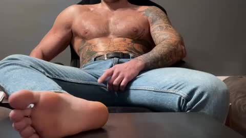 Oleg online show from 04/25/26, 01:41