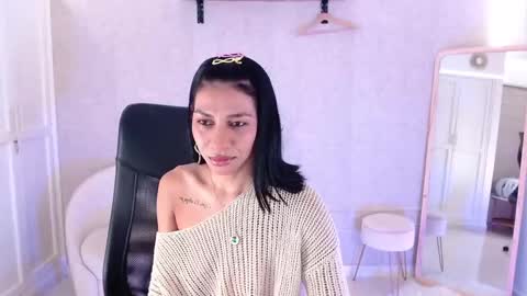 Snapshot of pao_thebigclit chatting on 12/20/24, 10:11 Paolita online show from 12/20/24, 10:11