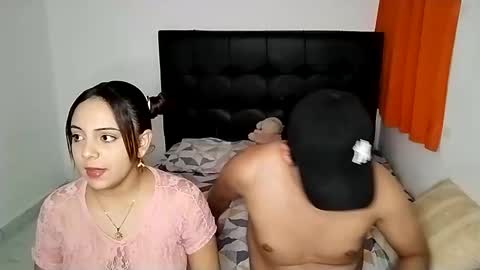 Snapshot of paola_835068 chatting on 01/28/25, 03:25 Paola 23 and Andres 25 online show from 01/28/25, 03:25