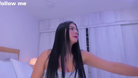 Paola  online show from 02/16/25, 06:54