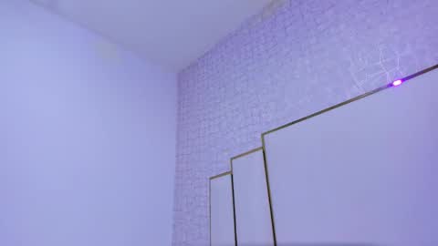 Paola  online show from 10/04/25, 11:52