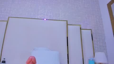 Paola  online show from 10/18/25, 11:44