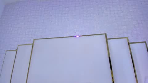 Paola  online show from 12/15/25, 11:58