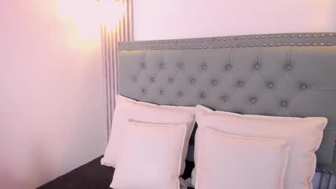    online show from 02/10/25, 02:48