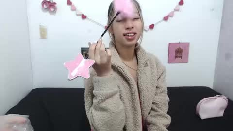 Paola online show from 02/26/25, 12:03