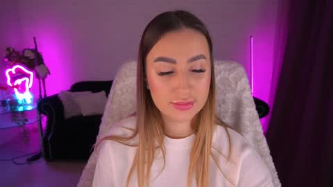 Lia online show from 12/22/24, 01:55