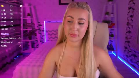 Lia online show from 05/03/26, 02:34
