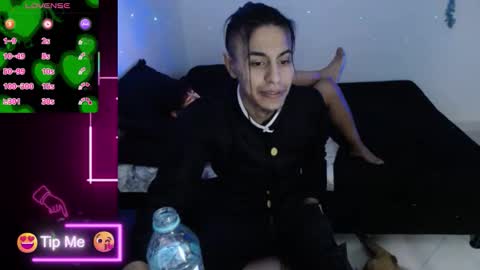 Snapshot of papi_mami_live_ chatting on 11/22/25, 03:27 papi_mami_live_ online show from 11/22/25, 03:27