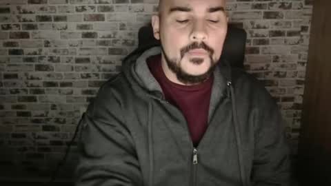 papicho2014 online show from 10/19/25, 09:43