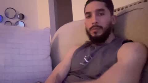 papicubano_guapo23cm online show from 02/28/26, 07:20