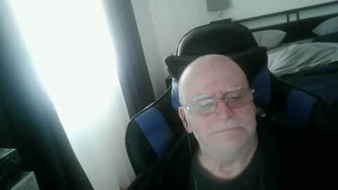 papilly online show from 03/29/26, 08:09