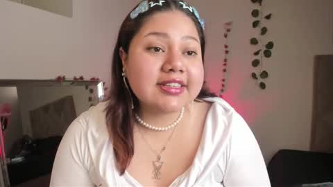 Snapshot of paprik_ chatting on 09/29/25, 06:35 Paprika online show from 09/29/25, 06:35