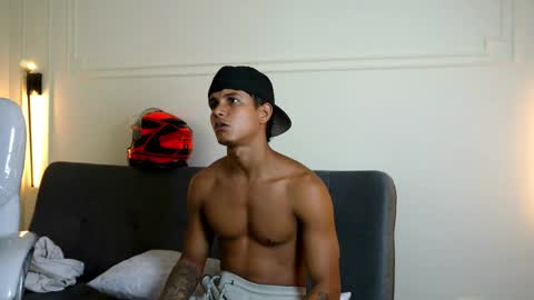 Ryan And Casper online show from 02/07/25, 03:23