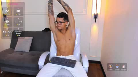 Ryan And Casper online show from 11/28/25, 04:20