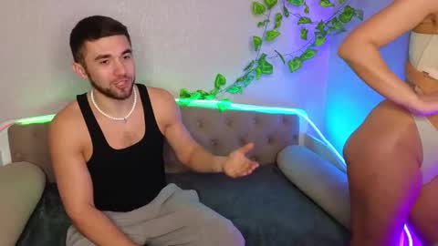 Allie  Alex Thumbs up if you like us online show from 02/20/25, 01:57