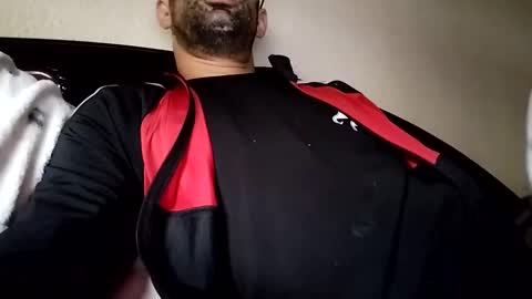 Snapshot of parejasexy02 chatting on 02/18/25, 09:21 SEXYHOT19 online show from 02/18/25, 09:21