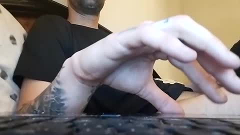 Snapshot of parejasexy02 chatting on 02/20/25, 10:59 SEXYHOT19 online show from 02/20/25, 10:59