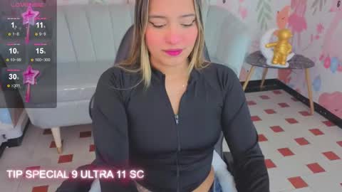 PARIS  online show from 02/11/26, 03:33