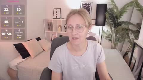 Paris online show from 10/12/25, 08:08