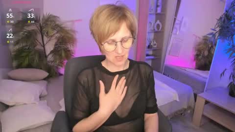 Paris online show from 05/27/26, 06:49