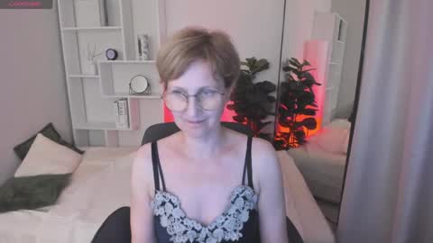 Paris online show from 06/07/26, 04:49