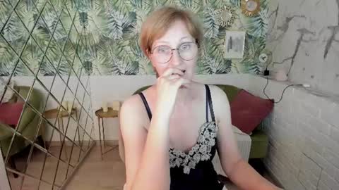 Paris online show from 06/19/26, 06:45