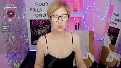 Paris online show from 07/26/26, 12:56