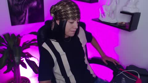 Paris D angelo online show from 02/27/25, 11:37