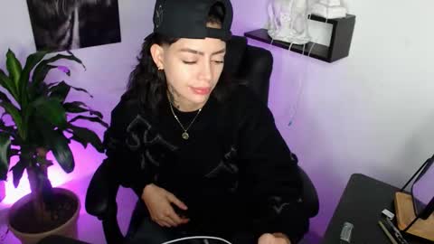 Paris D angelo online show from 02/03/26, 07:35