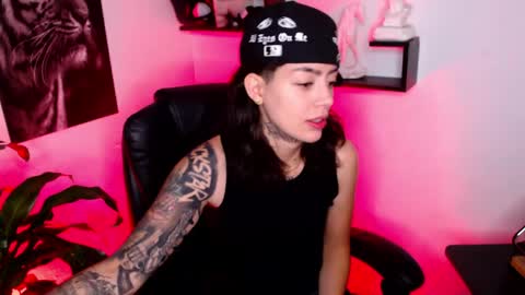 Paris D angelo online show from 04/21/26, 02:26