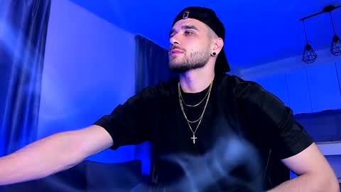 Paris online show from 12/04/24, 10:41