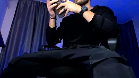 Paris online show from 09/09/25, 07:35