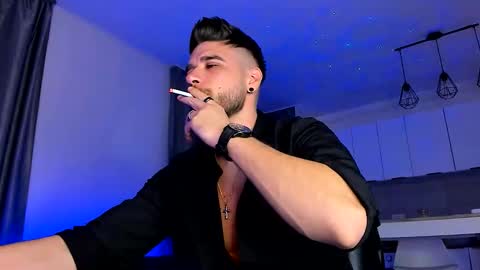 Paris online show from 09/28/25, 01:11