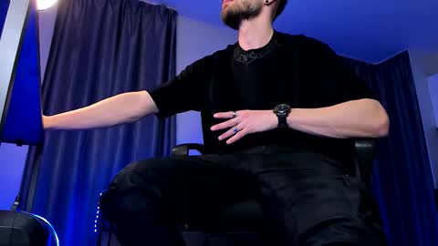 Paris online show from 03/04/26, 01:00