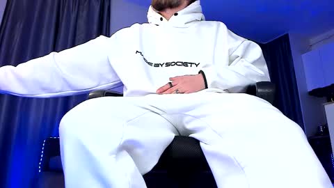 Paris online show from 03/05/26, 09:22