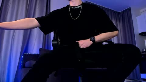 Paris online show from 04/09/26, 05:18