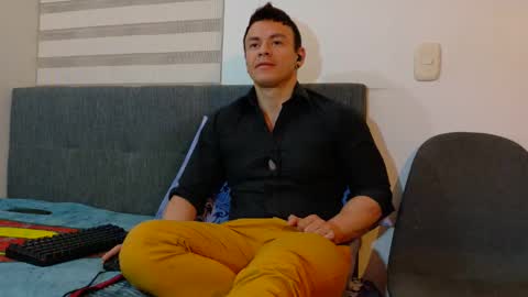 Mark Paris online show from 10/19/25, 06:25