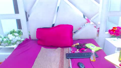 paris_squirtt online show from 05/23/26, 09:19
