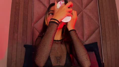 Snapshot of parisfox_ chatting on 01/31/25, 07:29 PARIS online show from 01/31/25, 07:29