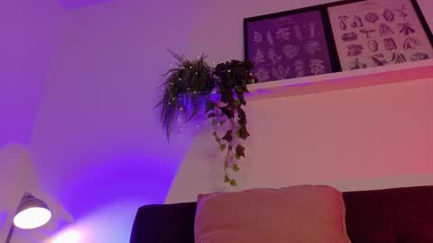 PARIS online show from 02/06/26, 08:23