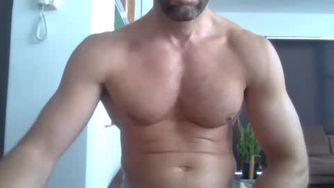 Porn Actor 21cm Hetero online show from 12/16/24, 12:16