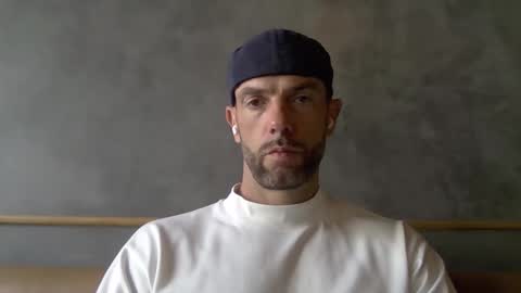 Porn Actor 21cm Hetero online show from 01/15/26, 09:47