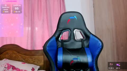 Paris online show from 12/31/24, 05:51