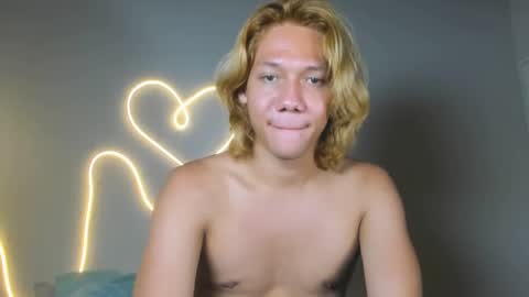 Snapshot of parisstone2 chatting on 12/06/24, 02:46 connie online show from 12/06/24, 02:46