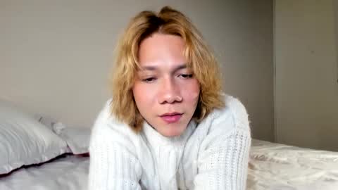 Snapshot of parisstone2 chatting on 12/15/24, 08:36 connie online show from 12/15/24, 08:36